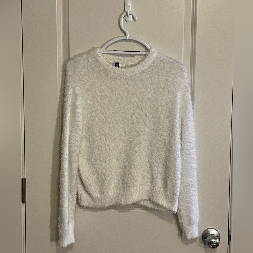 HM white cardigans 🌟